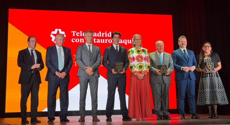 Victoriano del Río recogió el Premio Telemadrid al toro más bravo de San Isidro 2026